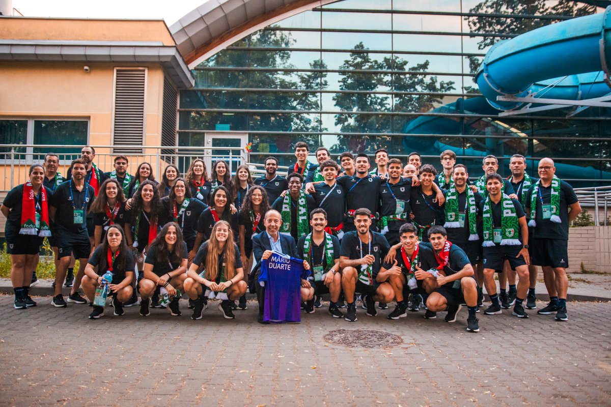 PTinPoland's tweet photo. 🇵🇹🤝🇵🇱 O Embaixador de Portugal na Polónia, Mário Miranda Duarte, associou-se à comitiva portuguesa no #WUCFutsal2026, marcando presença na Cerimónia de Abertura.

Desejamos os maiores sucessos às Seleções Nacionais Universitárias portuguesas! ⚽🇵🇹 https://t.co/uXgzYbj7TS