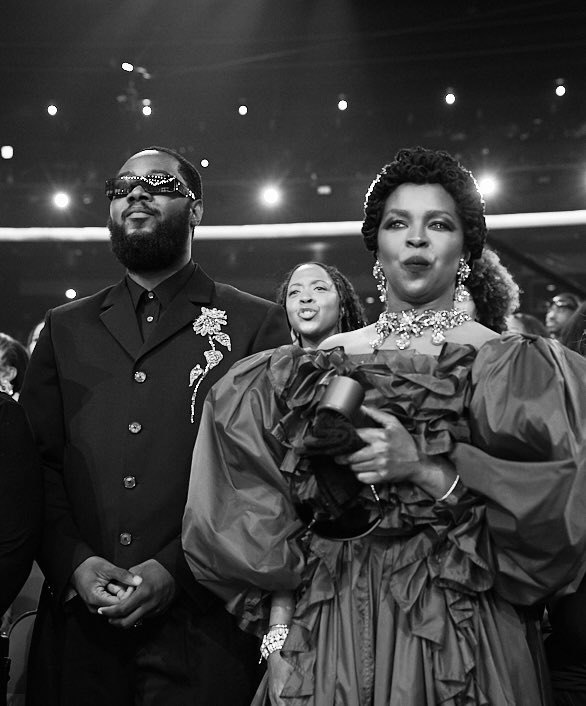 MrDontoh's tweet photo. BET 26.

CULTURE’S BIGGEST NIGHT WITH THE LIVING LEGEND. https://t.co/CIqVf1lWiw
