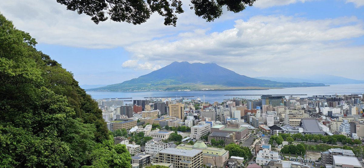 周辺スポット紹介☘️ 【城山公園展望台】 鹿児島観光の王道スポット