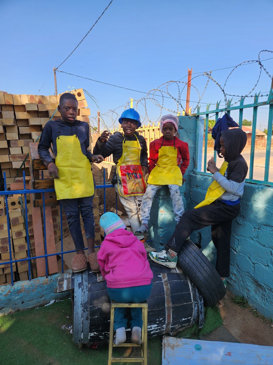 DozThebe's tweet photo. Please SHARE maybe our sponsor is on your timeline. 

Mandela Day is approaching and we ask for assistance and to be part of your CSI's program with your companies, businesses, socials, etc. For further assistance may you kindly call or WhatsApp 072 490 5407 🙏🏾🙏🏾🙏🏾 https://t.co/AXyzuCACT9