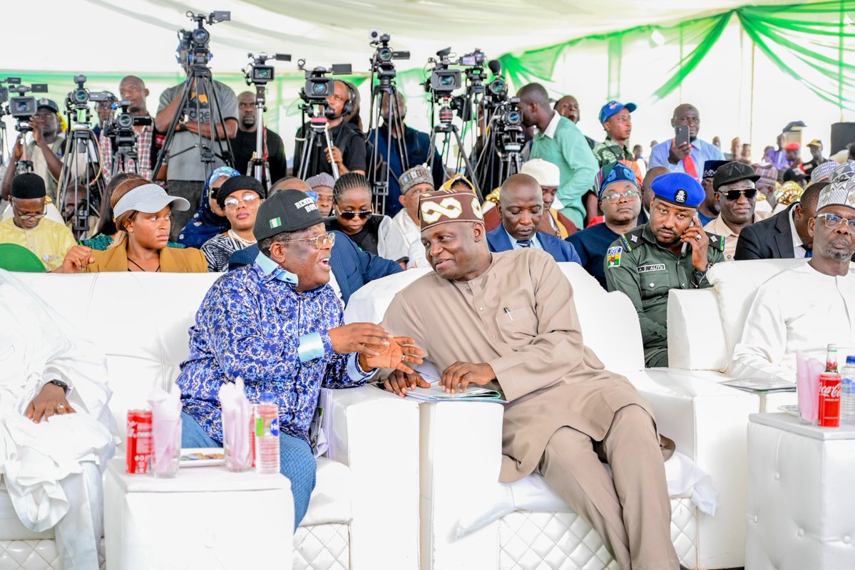 FrancisNwaze1's tweet photo. FEDERAL MINISTRY OF WORKS

PRESS RELEASE

FG FLAGS OFF CONSTRUCTION OF AKWANGA–JOS–BAUCHI–GOMBE–BIU—MAIDUGURI SUPERHIGHWAY, COMMISSIONS AKWANGA TOWNSHIP DUAL CARRIAGEWAY AND UNDERPASS

The Federal Government has officially flagged off the construction of Section One of the 700-kilometre Akwanga–Jos–Bauchi–Gombe–Biu—Maiduguri Superhighway, reaffirming President Bola Ahmed Tinubu, GCFR's commitment to delivering transformative infrastructure under the Renewed Hope Agenda.

The flag-off ceremony, held on the 1st July, 2026, in Akwanga, Nasarawa State, where the President, His Excellency Bola Ahmed Tinubu, GCFR, was represented by the National Chairman of the All Progressives Congress (APC), Prof. Nentawe Goshwe Yilwatda, stated that the project is one of the President's four Renewed Hope Legacy Road Projects, designed to transform Nigeria's transportation network, strengthen national integration, improve security, facilitate trade, and stimulate economic growth across the North-Central and North-East geopolitical zones.

The first phase of the project covers approximately 125 kilometres from Akwanga in Nasarawa State to Jos in Plateau State and forms part of the larger 700-kilometre, six-lane, continuously reinforced concrete pavement (CRCP) superhighway stretching through Nasarawa, Kaduna, Plateau, Bauchi, Gombe, Yobe, and Borno States.
The President's representative praised the Minister of Works for his exceptional leadership and dedication to transforming Nigeria's road sector, describing him as one of the administration's most outstanding performers.
He described the Minister of Works as “the shining light of the Renewed Hope Administration.” 

Speaking at the ceremony, the Honourable Minister of Works, Engr. Sen. David Umahi, CON, FNSE, FNATE, disclosed that the project is a landmark investment that will improve connectivity, reduce travel time, enhance road safety, lower transportation costs, create jobs, and unlock the region’s economic potential. He explained that the Akwanga–Maiduguri Superhighway is one of four legacy highway corridors being implemented simultaneously by the Federal Government, alongside the Lagos–Calabar Coastal Highway, the Sokoto–Badagry, and the Calabar–Abuja (Trans Sahara) Superhighways.

The Minister reiterated the Federal Government's commitment to CRCP technology to ensure greater durability, lower maintenance costs, and a lifespan of up to 100 years. He commended President Tinubu for his untiring support for infrastructure development and urged the contractor to deliver quality work, while engaging local communities through employment, skills acquisition, and technology transfer.

The President's representative also commissioned the newly completed Akwanga Township Dual Carriageway and Underpass, executed by the Nasarawa State Government under the leadership of the Governor, His Excellency, Engr. Abdullahi Sule, CON.  He commended him for complementing the Federal Government's infrastructure drive through strategic investments in road development across the state.

In his Welcome Address, the Honourable Minister of State for Works, Bello Muhammad Goronyo, Esq., stated that the Superhighway would serve as a major transportation corridor linking North-Central and North-East Nigeria, while facilitating trade, agriculture, investment, and national security.

Also speaking at the well-attended event, the Honourable Minister of Information and National Orientation, Alhaji Mohammad Idris, highlighted the Federal Government's unprecedented investment in infrastructure, education, healthcare, and economic reforms, noting that the Renewed Hope Agenda is delivering tangible benefits across all sectors and the country.

The Honourable Minister of Women Affairs,  Hon. Imaan Sulaiman Ibrahim, described the project as another demonstration of the administration's commitment to inclusive development, noting that investments in infrastructure are being complemented by programmes supporting businesses, women, >>
