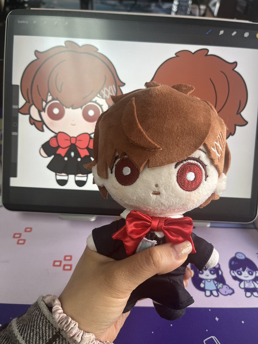 Kaiami's tweet photo. i drew all the chibi artwork and oversaw plush production for the persona collab, and had to fight for my best girl to be included. doing my best for all the p3p stans out there 😔✊ https://t.co/YKJG2SsOB6
