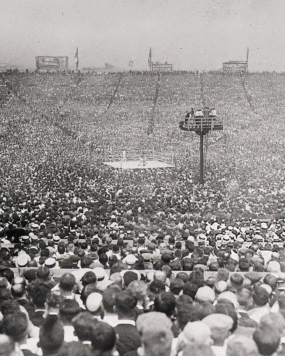 BoxingNewsED's tweet photo. Jack Dempsey headlined boxing's first million dollar gate #OnThisDay in 1921.

The blockbuster bout saw Dempsey knock out French idol Georges Carpentier in four rounds. https://t.co/CrjdzdWlUP