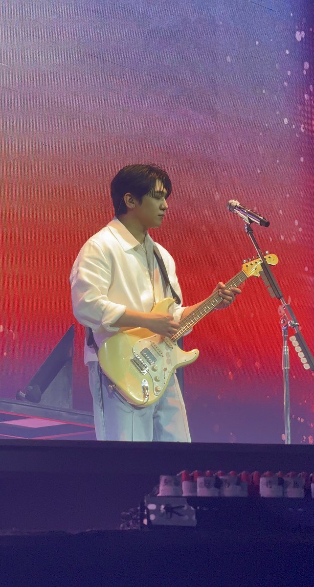 jillybillerz's tweet photo. 260124 Day6 The Decade in Manila

#성진 #SUNGJIN
#The_DECADE_MANILA #DAY6inManila https://t.co/FhxiDECVk0