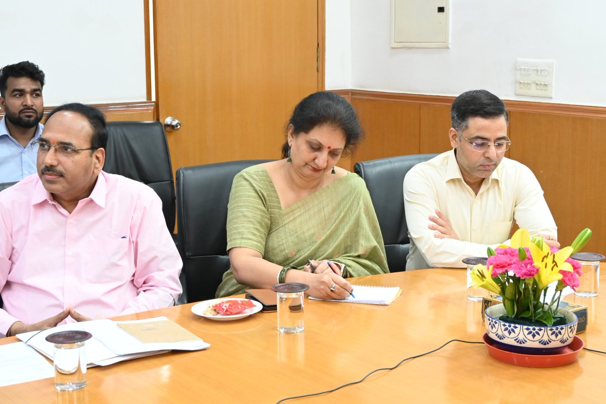 MOFPI_GOI's tweet photo. The partnership will promote joint research, faculty and student exchanges, academic collaborations, and knowledge sharing, creating new opportunities for innovation and capacity building in the food processing sector.
#MoFPI #NIFTEM #FoodProcessing #InternationalCollaboration https://t.co/gVQh8EyvV9