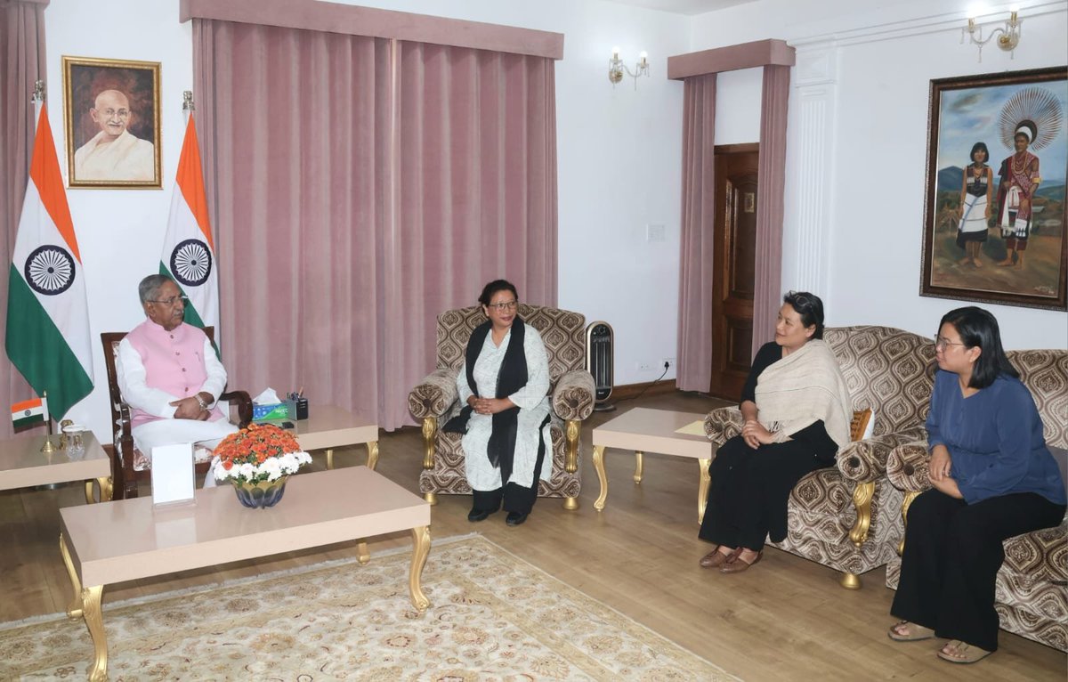 nkishoreyadav's tweet photo. नॉर्थ ईस्ट नेटवर्क (एनईएन), नागालैंड की राज्य समन्वयक श्रीमती पामचिंगला कुमराह ने अपने प्रतिनिधिमंडल के साथ आज कोहिमा स्थित लोक भवन में मुझसे शिष्टाचार भेंट की।
#NorthEastNetwork
#PamchinglaKumrah
#WomenEmpowerment
#Nagaland
#LokBhavan
#CourtesyMeeting
#Kohima
#SocialDevelopment