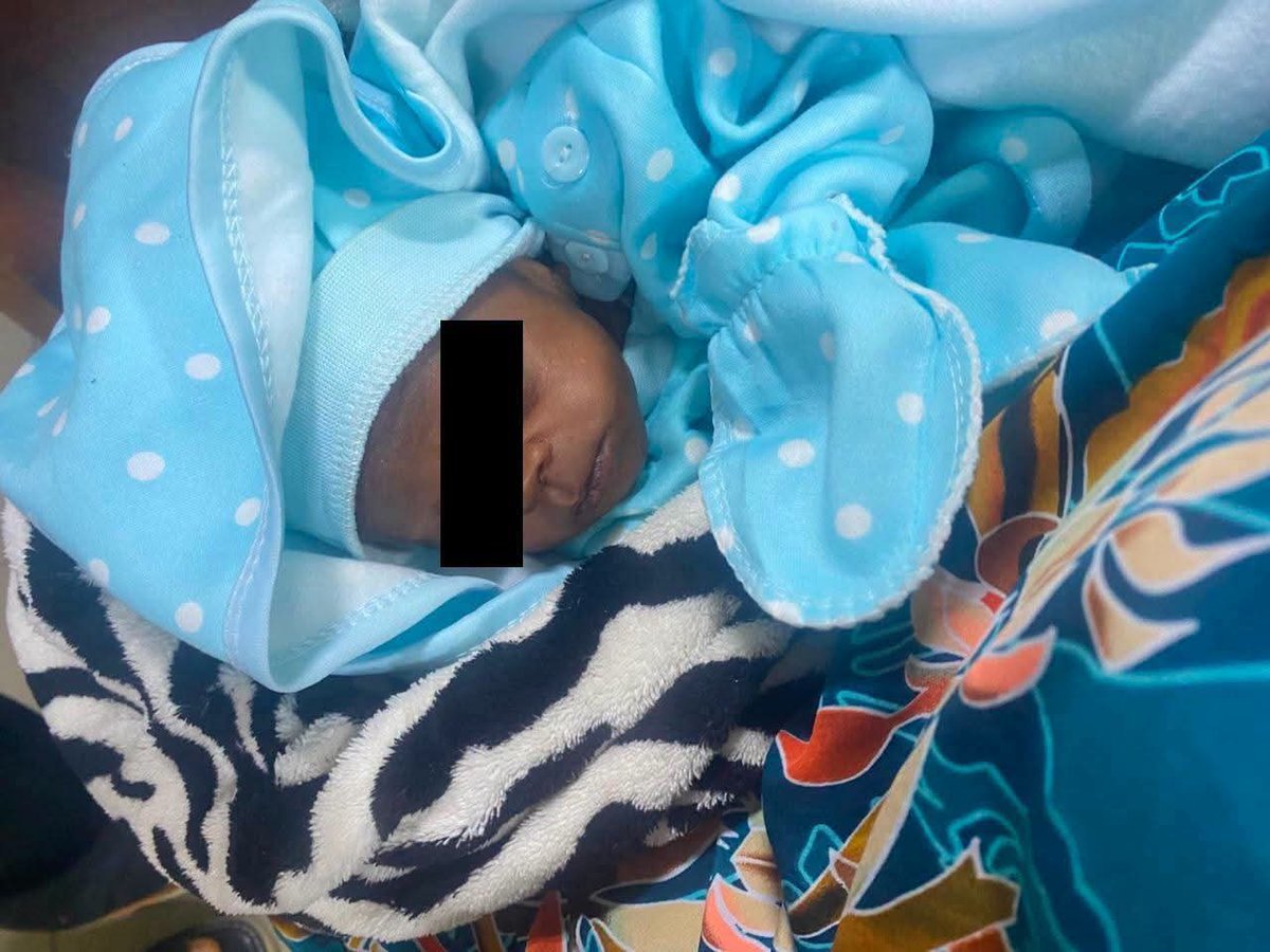 royalblogg's tweet photo. Four Women Arrested, Newborn Rescued As Security Operatives Dismantle Child Trafficking Syndicate Running Fake Pregnancy And Baby Sale Scheme In Cross River. https://t.co/XNruE9g4GS