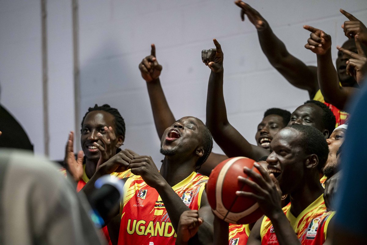 dailyangola's tweet photo. If we are ready for the spotlight, we are ready for the Challenge too.
MEDIA DAY
#Silverbacks #ForUganda #Fiba https://t.co/S6sKCDIrDz
