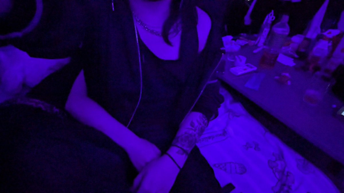 nilvxqlv's tweet photo. 今友達の家来たけど涼しすぎて死ぬ https://t.co/dpPTEtmvWE