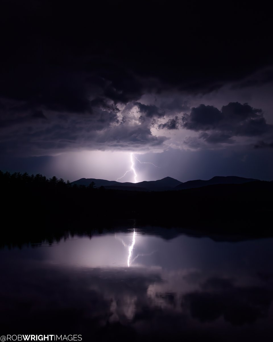 RobWrightImages's tweet photo. Lightning over Chocorua Lake from the first of two lines of storms that moved across New Hampshire late Wednesday night.
--
July 1, 2026
Tamworth, New Hampshire https://t.co/KY9G2druQy