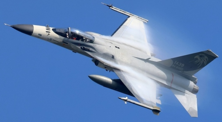 MilitaryWatchM's tweet photo. Republic of China Air Force F-CK Fighters Integrate First Supersonic Anti-Ship Missiles as Part of Major Modernisation Program

The Republic of China Air Force has achieved a significant milestone in modernising the anti-ship capabilities of its F-CK...https://t.co/zbhWukh89R https://t.co/ngTSdTumwq