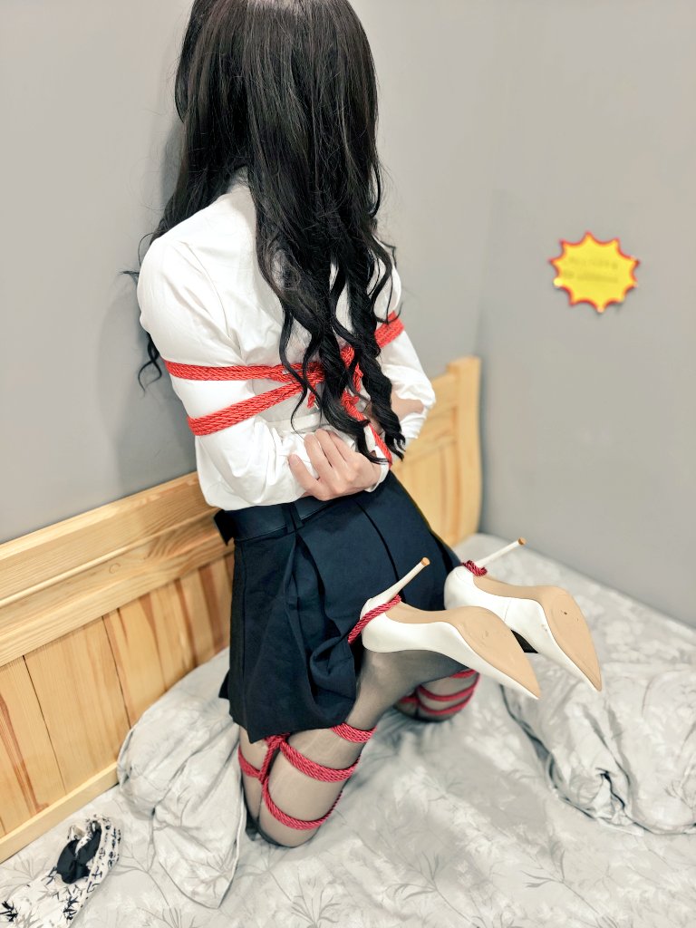 lemonssmm's tweet photo. 日式M腿
#捆绑#绳艺 https://t.co/5txoLvSoBf