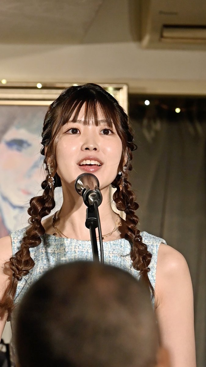 tyaotani's tweet photo. 6/28吉祥寺のサロン・ド・シャンソンREDで、依田知絵美さんのソロライブが開催されました。Pf/Synはいつもの今野勝晴さん。 「船で地中海を巡る」のコンセプトで、4カ国の歌を聴かせて貰いました。
（2部　マイク使用） https://t.co/tKQyDElB8f