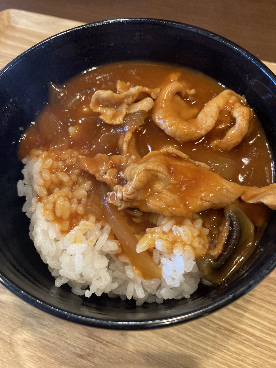 lifeisb80801345's tweet photo. ハヤシライス丼は7/2本日だけになります^_^

ハヤシライス食べる機会ある？w
年何回食べる？
そんな食べる機会ないでしょ？w

じゃあ、今日でしょ‼️w

まったりお待ちしてます♪ https://t.co/OabJ1HMGMK