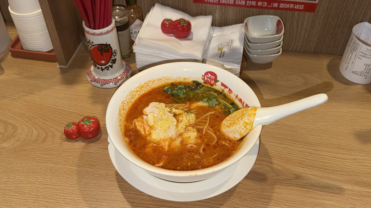 oottokae's tweet photo. 귀여움 : 🍅🍅🍅🍅🍅🍅🍅🍅🍅 https://t.co/jh9K889bve