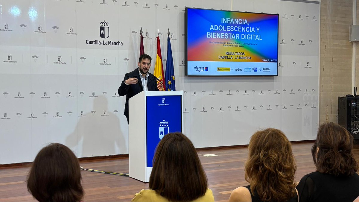 redpuntoes's tweet photo. 📍 Seguimos recorriendo España con los datos del informe #InfanciaDigital y hoy llegamos a Castilla-La Mancha para conocer cómo viven niños, niñas y adolescentes su relación con el entorno digital.
📱 Estos son algunos de los resultados más destacados 👇 https://t.co/QZAmgUGKNN