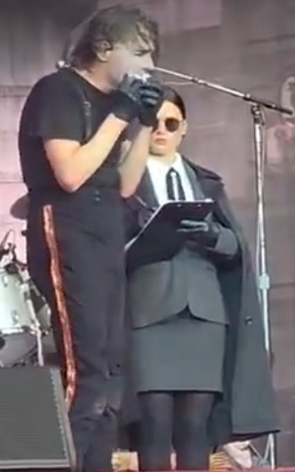 bastardLizard's tweet photo. im gonna start blocking people for calling her Secretary. Because why is a woman in a suit automatically a secretary to you. Whole fandom gotta go cuz nothing about her says secretary other than her Being A Woman. That is The Director. https://t.co/ktw7AkZQRM