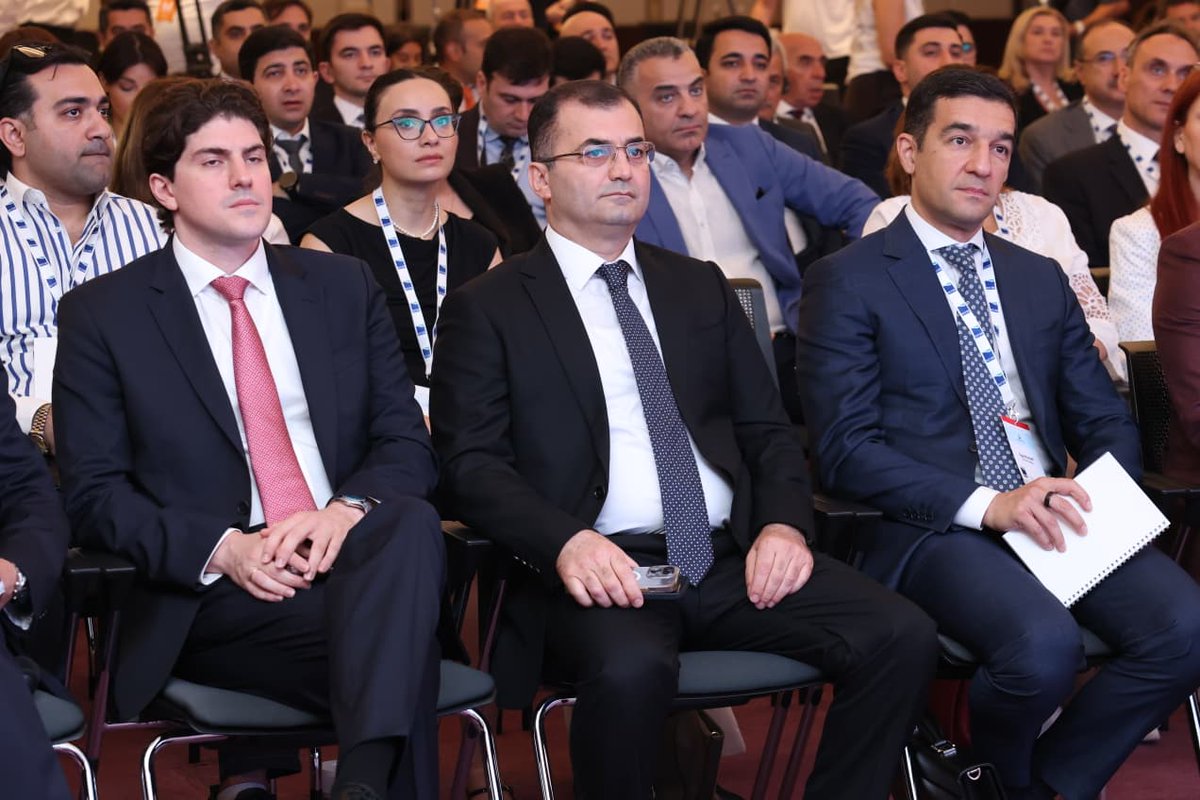 maliyyegovaz's tweet photo. ℹ️ Bakıda Qara Dəniz Ticarət və İnkişaf Bankının (QDTİB) Rəhbərlər Şurasının 28-ci İllik Toplantısı çərçivəsində Bankın və AZPROMO-nun birgə təşkilatçılığı ilə Biznes Forum təşkil olunub. 

➡️ https://t.co/RErindG5QJ

#MaliyyəNazirliyi #BSTDB #AnnualMeeting #BiznesForum https://t.co/z09svOTxnL