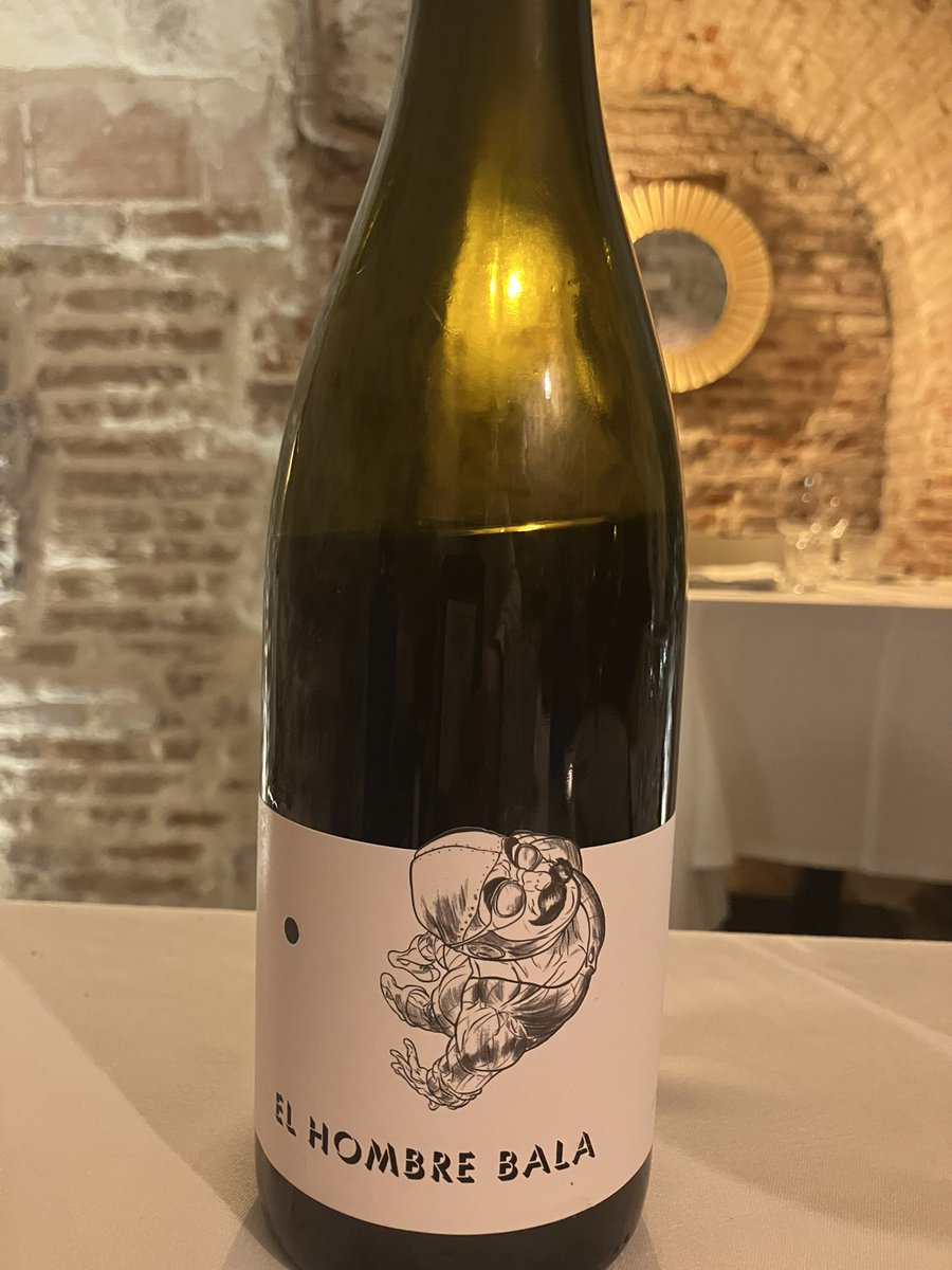 EmilienReb's tweet photo. Bodega de los Secretos - Sitio único, platos refinados de la cocina mediterránea en una evocadora bodega del siglo XVII con mesas en hornacinas de piedra. https://t.co/JUY2JjSeiK