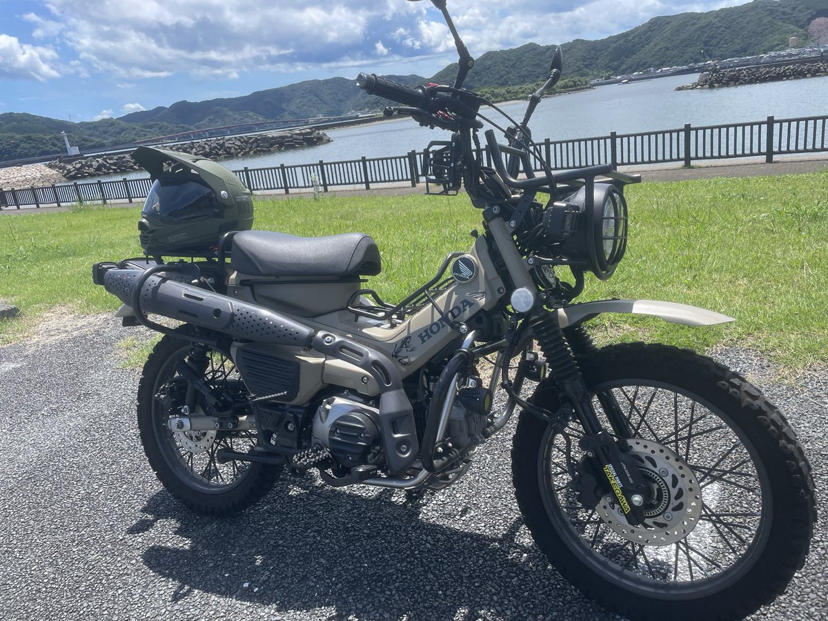 TScraft2's tweet photo. いつもの、しおかぜ公園までハンターでお散歩✨
相変わらず楽に乗れるなぁ🧐
そろそろ全塗装でもしようかと考えてしまってた（笑）
イジる事しか考えてない😅病気や（笑）
んで、何色にしよかなw
#かぶぬし #高知 #カスタム #ツーリング https://t.co/6SiiEK0A8X