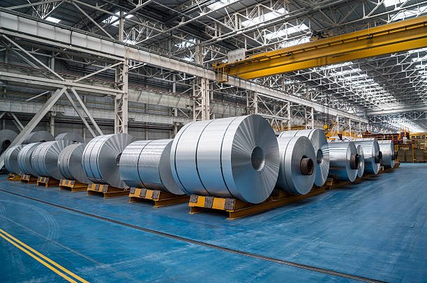 beatsinbrief's tweet photo. 🚨 Adani Group has proposed a ₹1.08 lakh crore integrated aluminium project in 🇮🇳 Odisha, featuring a 4 MTPA alumina refinery, 2 MTPA smelter and downstream aluminium park.

According to Karan Adani, the project is expected to create over 53,000 jobs and become one of the world's largest integrated aluminium manufacturing ecosystems.