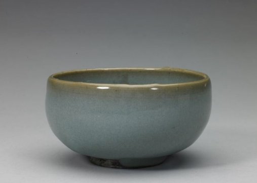 la_pi27147's tweet photo. Jun Kiln Sky Blue Glaze Round Tea Bowl
Short plump round Jun porcelain tea bowl, full curved body, thin brown rim, flat small foot, uniform soft sky blue glaze, simple daily Jun tea ware from Yuzhou.
#禹州钧瓷 #天蓝釉钧瓷罗汉碗 https://t.co/yV9nPRMVNl