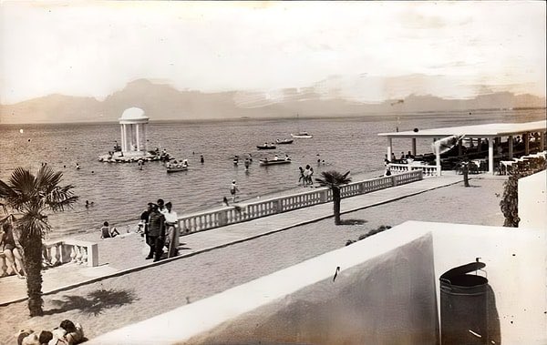 SevginurDikin's tweet photo. Bu kente çok yazık ettik, etmeye de devam ediyoruz. https://t.co/TULjBZShLE