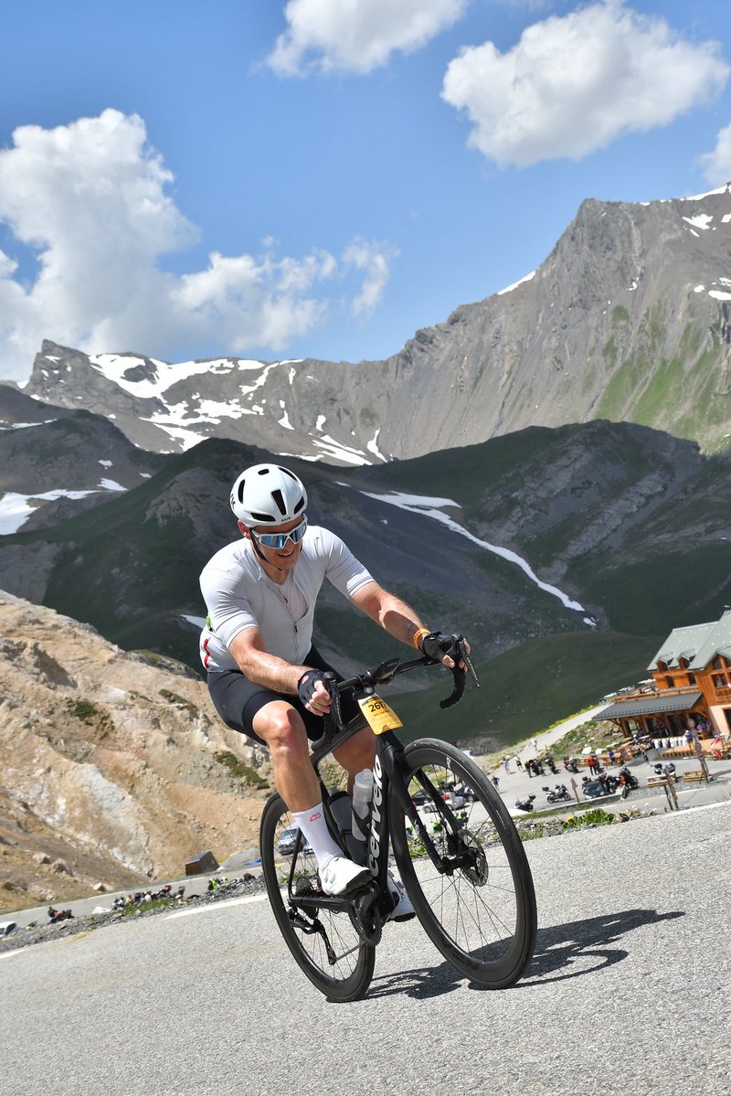 squashmatty1976's tweet photo. Marmotte Granfondo Alpes 2026.
Brutally stunning sportive across epic mountains, with amazing scenery and hot conditions.
Thanks @SportiveBreaks for your organisation and support. https://t.co/WSBcQEkgJR