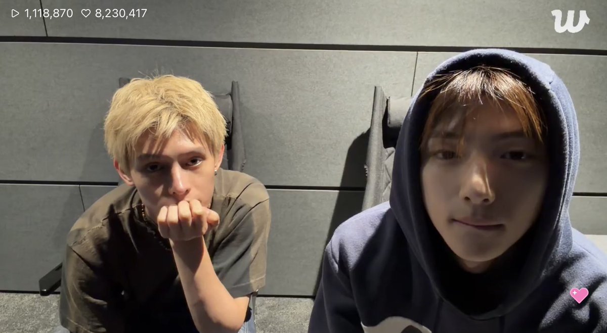 에라꼬꼬꼬 tweet media