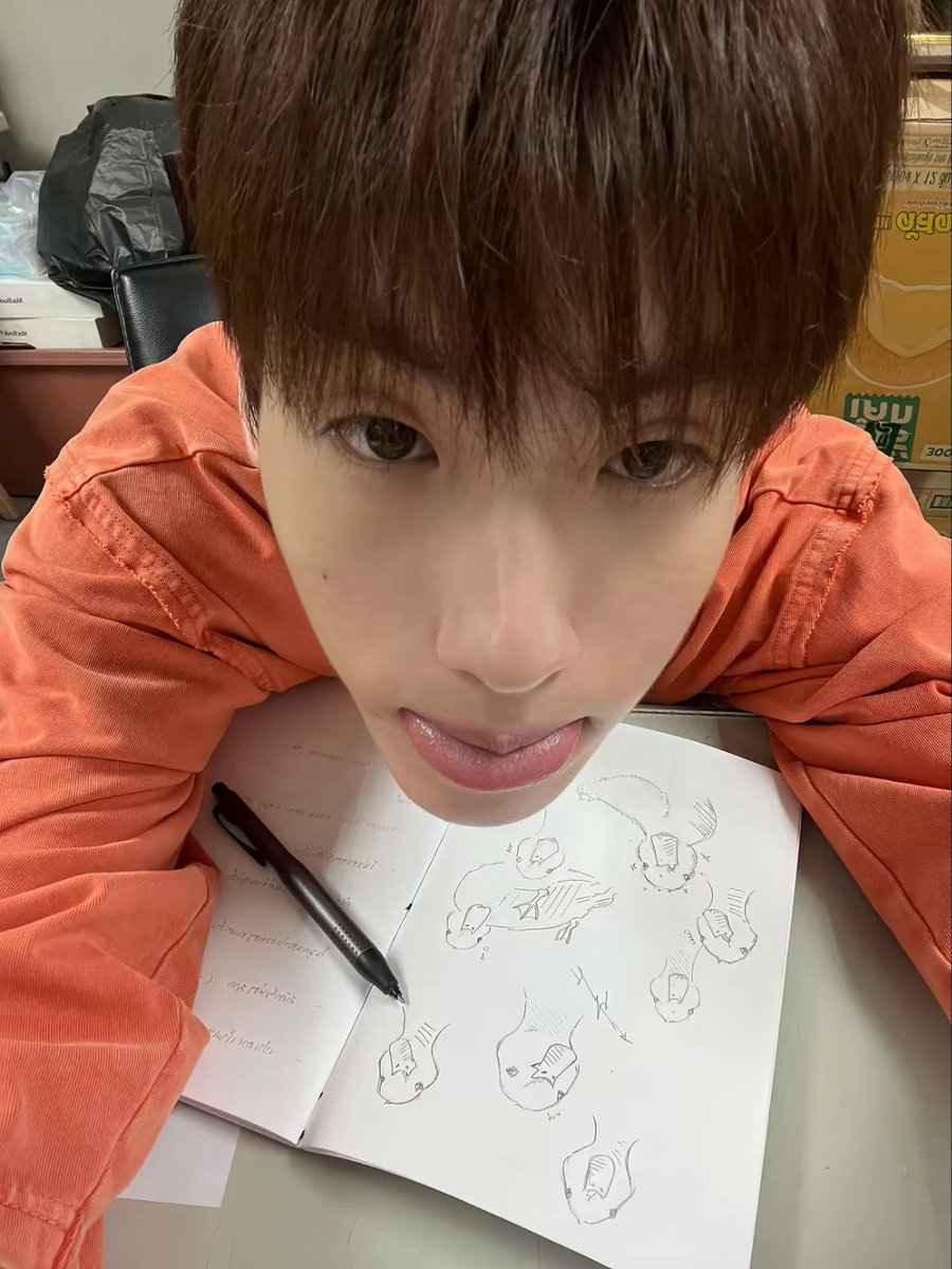 firsstmyluv's tweet photo. he's so pretty like ?? oh my god

#NEWGEL06 #MYEnattapat 
#GELBOYS2 https://t.co/WSMwogKbu5