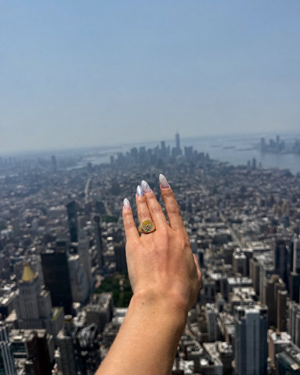 lecafcoficial's tweet photo. Se é do Leça, já sabes o que tens de fazer...💍 https://t.co/loTuwDitoY