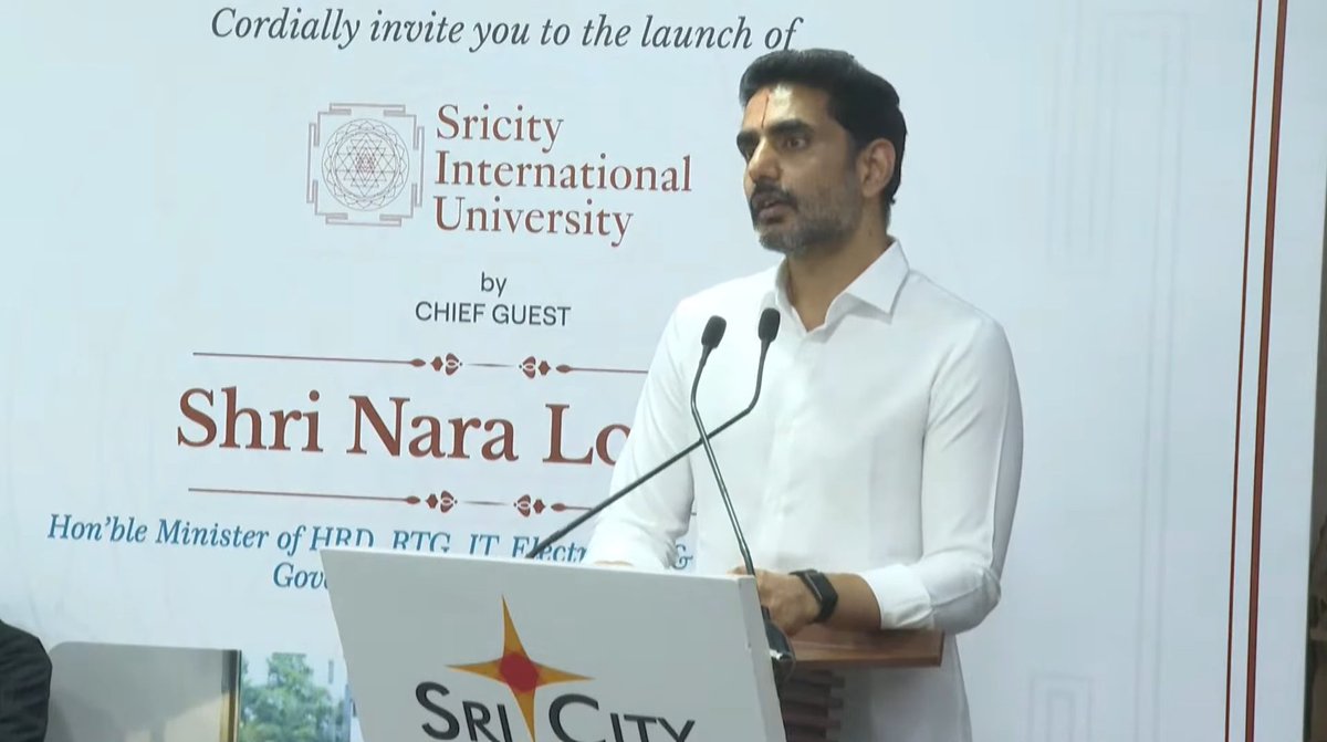 AP_CRDANews's tweet photo. 👨‍🎓Sricity International University, Tirupati District #AndhraPradesh

🔸Minister @naralokesh garu formally launched university in @Sri_City today.

#AndhraPradesh https://t.co/3rjtNaexvv