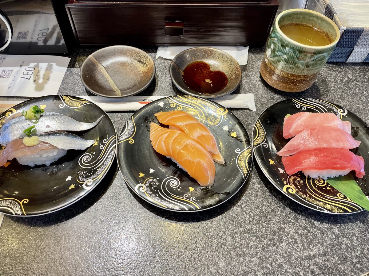 e2e3e2e3's tweet photo. 夕飯 https://t.co/MdnhuWVYw5