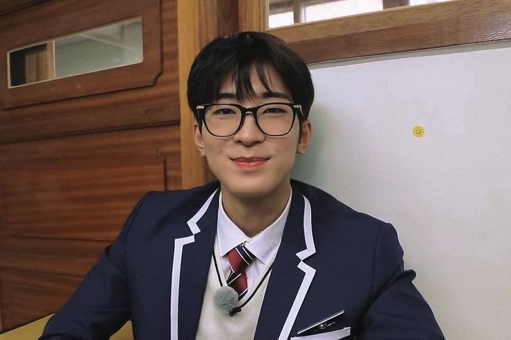 gwyzzzzy's tweet photo. @DivineMore Happy birthday my prettyyy boyyyy wonuuu yaaaa!!! thank you for being my ball of sunshine! HAPPY BIRTHDAY TO US!!! 🎂🍰🎉 https://t.co/CcXBUaIHKb