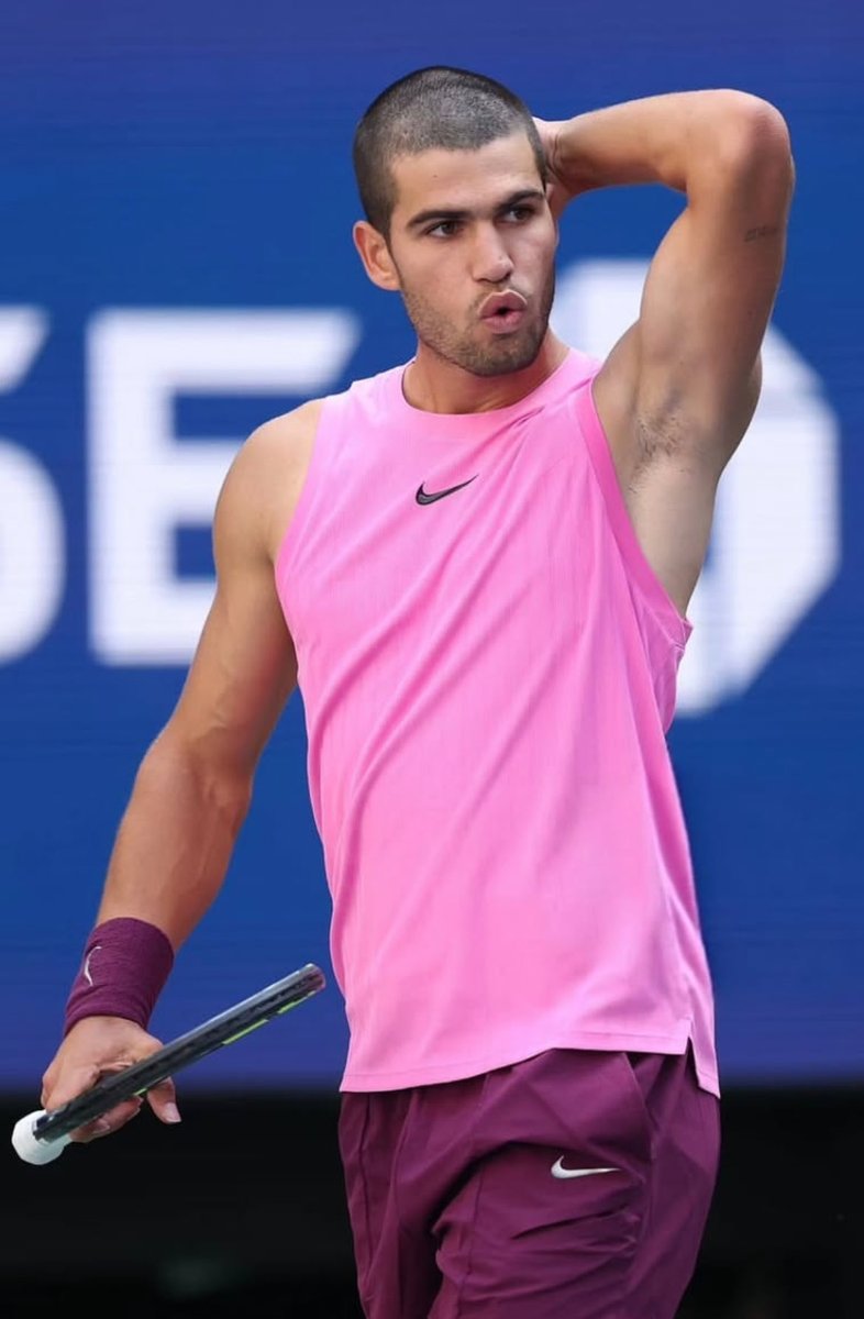 Alcadaddy's tweet photo. Carlos Alcaraz and his sexy armpits 😍💪👃 https://t.co/yKaXgwpI1B