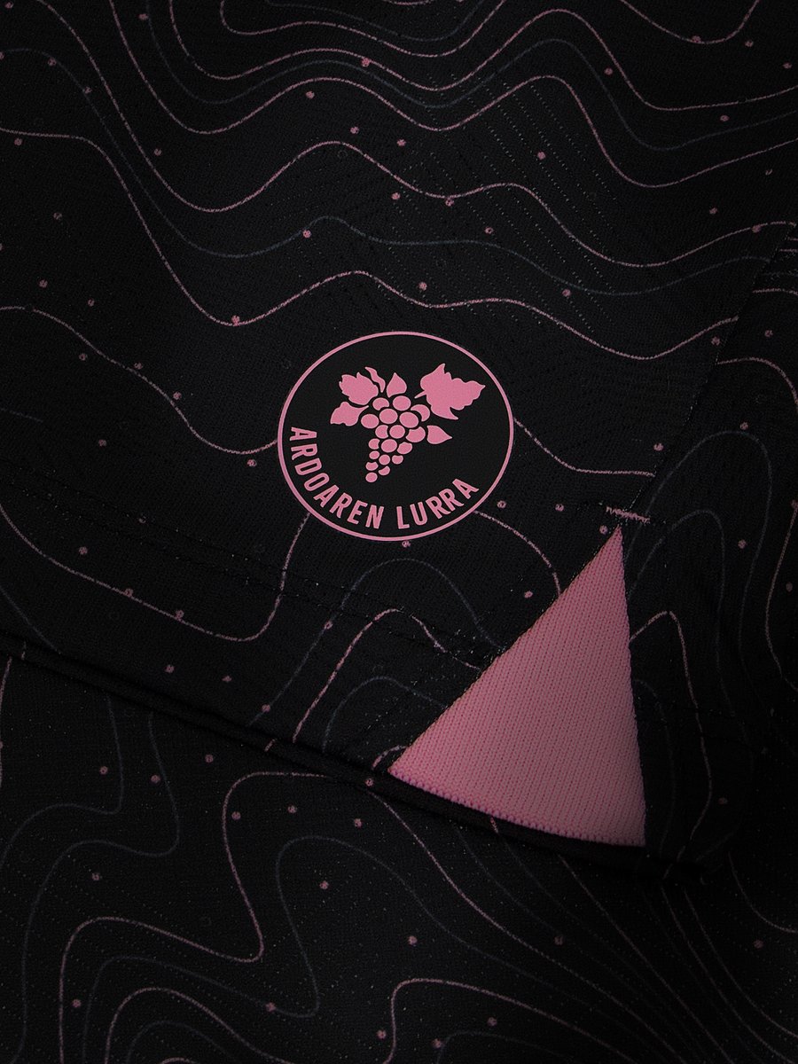 MacronSports's tweet photo. Unveiling the new @Alaves Away Kit for the 2026/27 season.

Read more: https://t.co/frB0aFDLi5
Shop: https://t.co/hgHlUxAQk8

#FashionInSport #BecomeYourOwnHero https://t.co/sMYrPCdUTW
