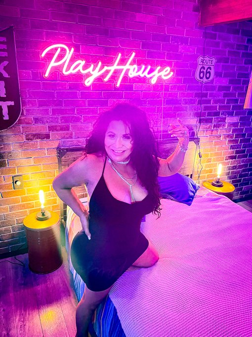 💎Victoria Versaci™💎 - CUM to my FREE page 😈💋🔥 https://t.co/UcywsMlQOc