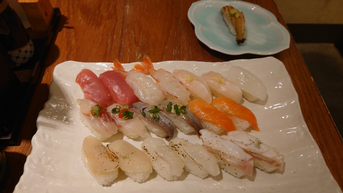 NaC_DBD's tweet photo. SUSHI美味い https://t.co/CIzXx1vDxf