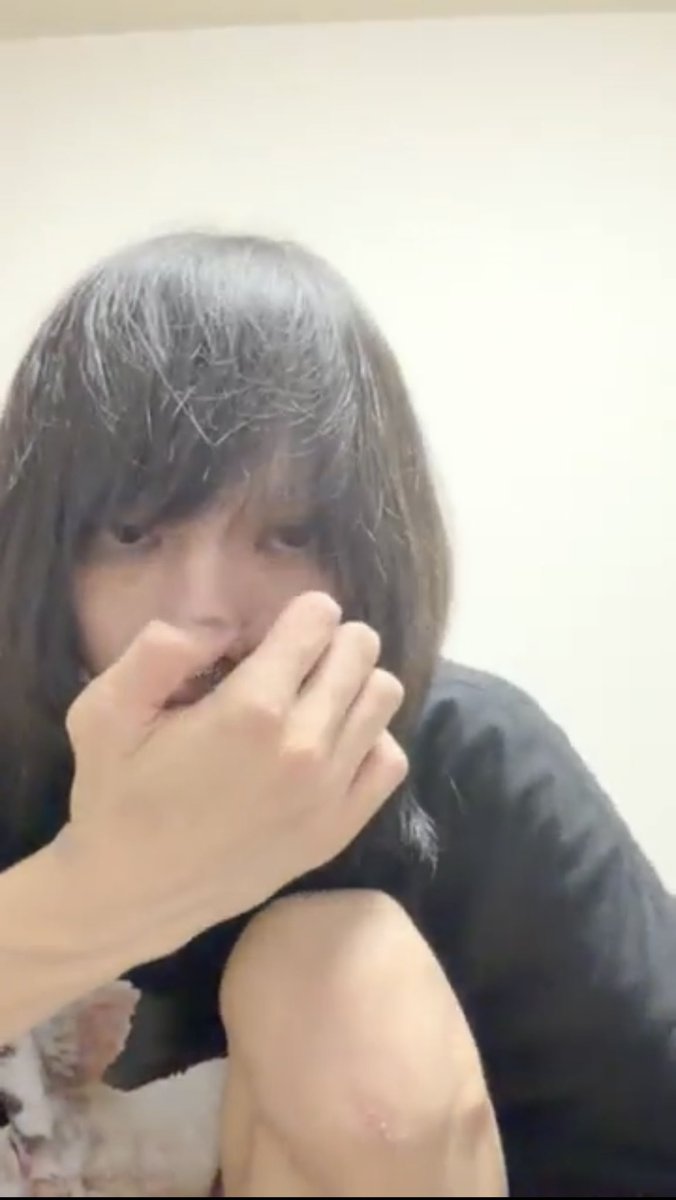 mainichigalive's tweet photo. 復活滅多刺しキャス覚えてる所だけ
まとめ🌻

🔪ご飯は食べた
🔪👀のゴミ食べたけど何も味しない
　　↑食レポありがとうのコメント
　あって爆笑🤣
🔪視力0.03
🔪2days初日は酷かったし伐さんに
　　申し訳ないと思った
🔪差し入れ　服とかタバコとか
　　いっぱいあるからいらない https://t.co/2V1il2xyTP