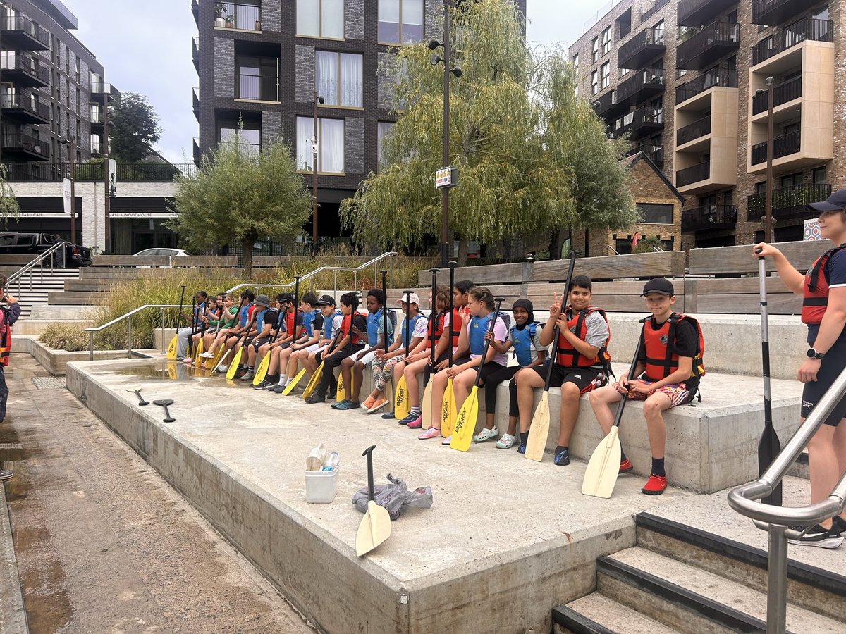 GDPS_TW8's tweet photo. Kayaking! @brentfordtw8 https://t.co/T74ngfsbaD