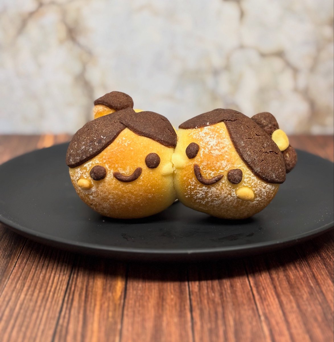 BakeryALToco's tweet photo. もうすぐ七夕

明日から「織姫と彦星」を数量限定で販売します

7月5日(月)までの期間限定🎋

織姫（右）には抹茶クリーム、彦星（左）にはミルククリーム入りです

明日もよろしくお願いします😊

#七夕パン https://t.co/Mag25cmUwe