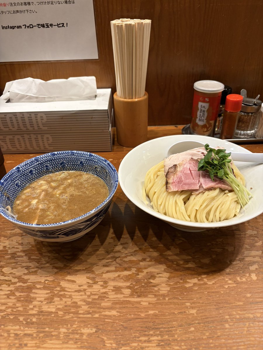 na_oto___'s tweet photo. 夜ご飯 https://t.co/NovmPkMAJh