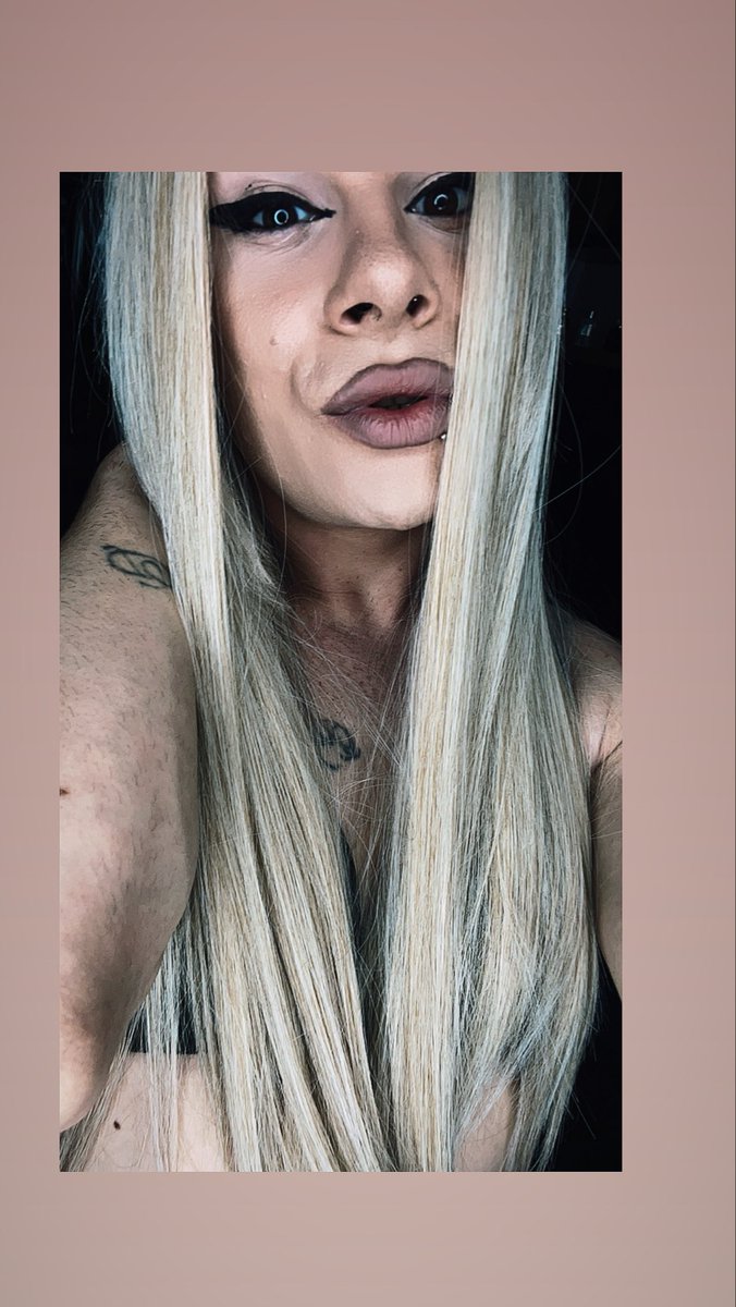 GoddessEva7205's tweet photo. Morning 😈🥰❤️
#Goddess #findom #femdom #cahs 😈💶😜💴 https://t.co/w4CtryCVIa