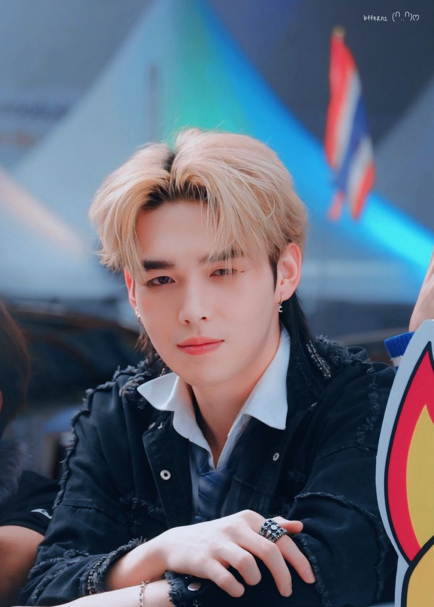 bffernz_'s tweet photo. หล่อมากคับ 🛺🐻❄️✨
#hopuipun #compassdfj
#Compass #PopCycle https://t.co/fpRXvl2buh