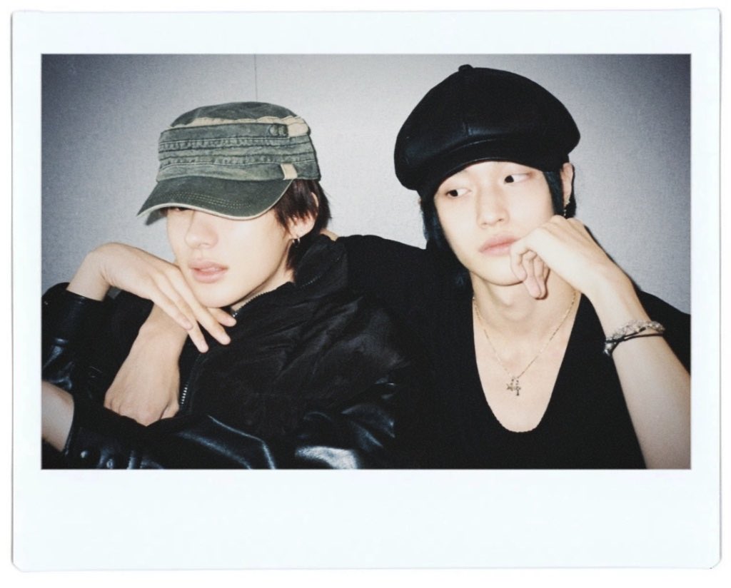 butxn6D's tweet photo. Camera closed, memories loaded. 📸✨ https://t.co/p1CMmNiQ3M