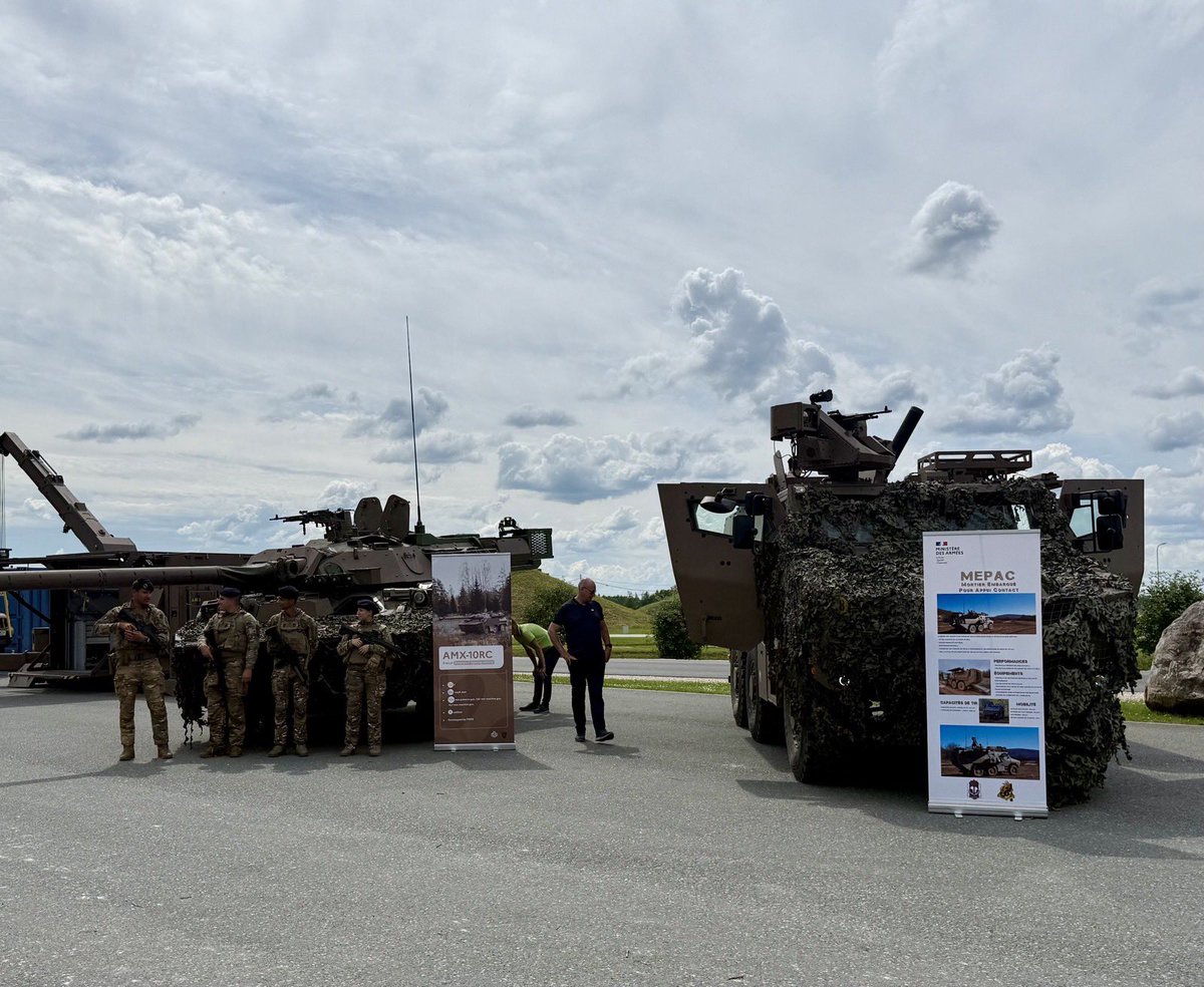 vseviov's tweet photo. Plenty of closed-door briefings during our visit with @martin_briens to Tapa.

But also a chance to see the capabilities of the 🇫🇷 forces serving in 🇪🇪 firsthand.

This is what credible deterrence looks like. https://t.co/BqS54tPujl