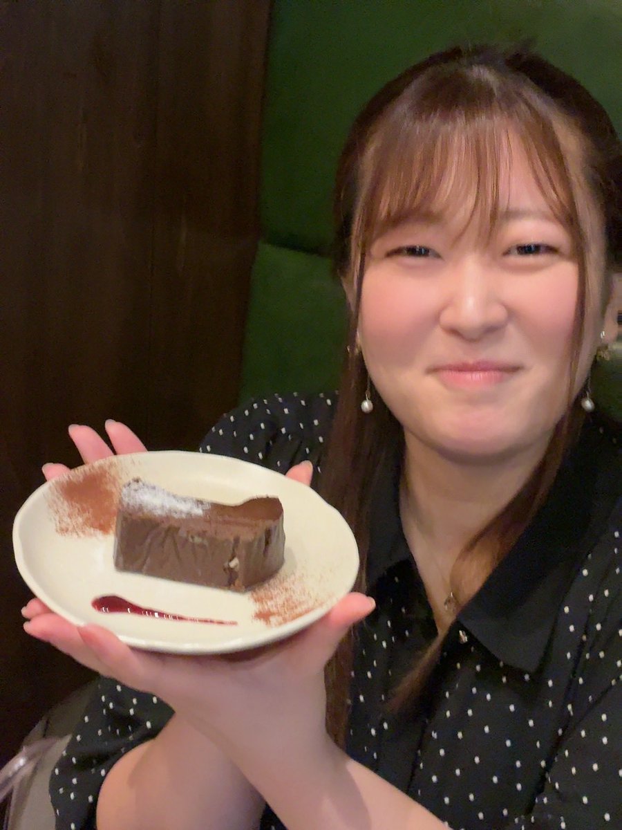 7gI8vH79j9otFZd's tweet photo. 産経新聞社杯後、同じグループのマンゴー🥭さんと交流会&amp;渡部美樹ちゃん誕生日おめでとう会
普段なかなか話す機会ないから、とても楽しかった(^^)
そしてそんな遠くないとこにこんな美味しいとお洒落を兼ね備えた店があるとは知りませなんだ
美味しかった〜 https://t.co/OqZkYRKukK