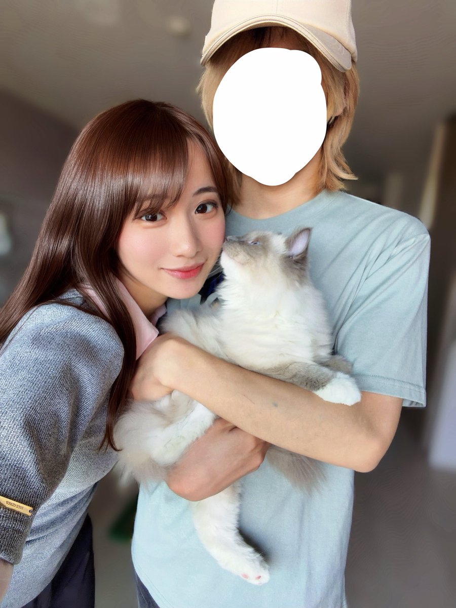 mijeupoke's tweet photo. 引っ越して白くてふわふわのニャンも仲間入りしたしﾊｯﾋﾟｰ人生🤍🌹🐱 https://t.co/Djqw0xuScH