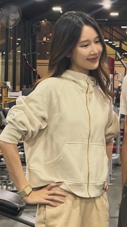 K_kac2's tweet photo. อยากมีแม่ปลอมอยู่มั้ยลูก🥺🤧 https://t.co/EgiL7euxa8