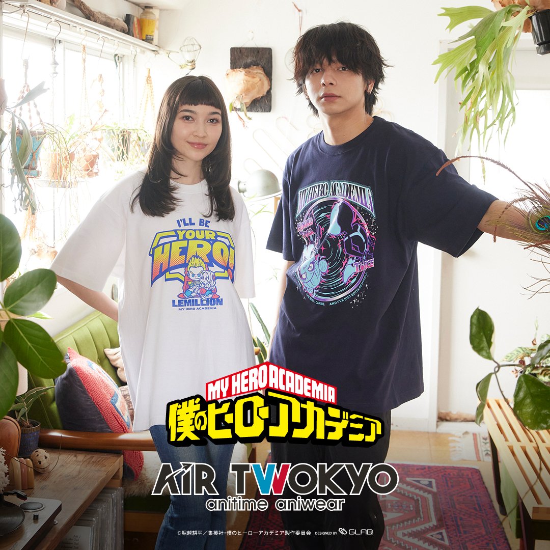 AirTwokyo's tweet photo. ／
アニメ「僕のヒーローアカデミア」第4期
グッズコレクション先行予約販売開始📢
＼

先行予約期間：2026年7月10日～7月31日（12:00JST）まで

オールマイトと緑谷出久が拳を合わせる印象的なシーンなどを、
かわいらしいタッチでデザインしました👚